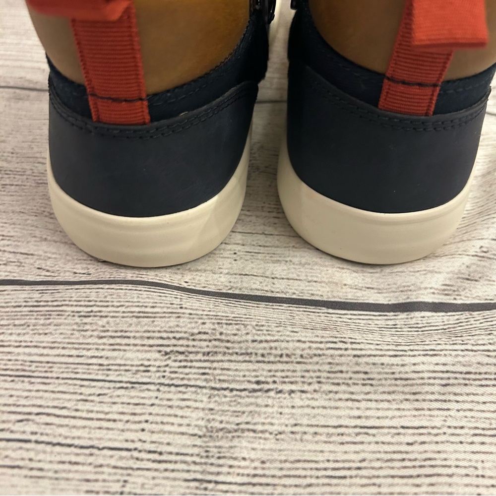 Cat & Jack sneakers size 2 boys - Picture 9 of 9